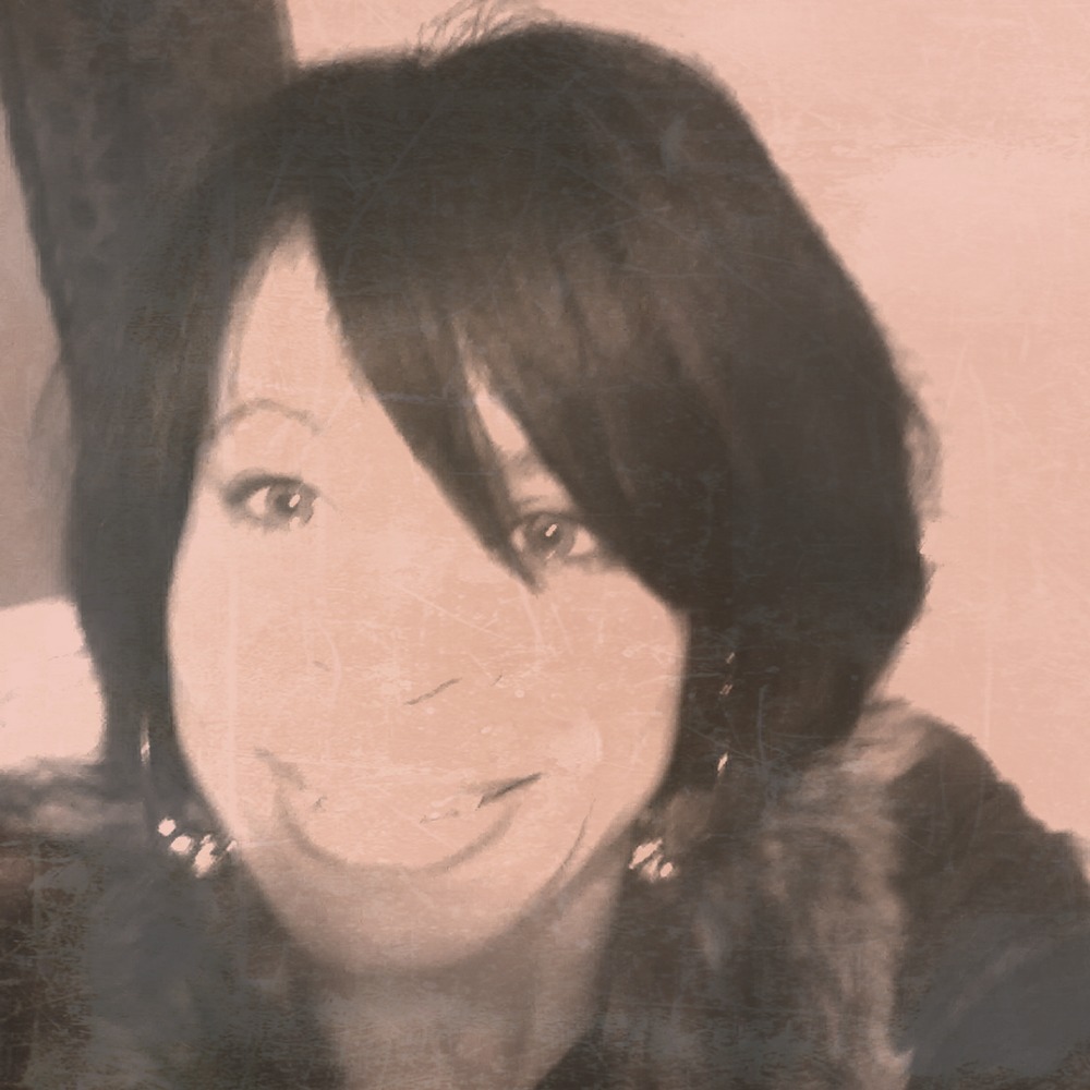 Meet your Posher, Rena